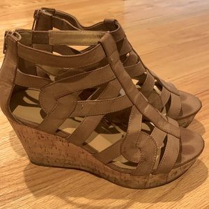 Nine West Tan Wedge Sandals   Size 8